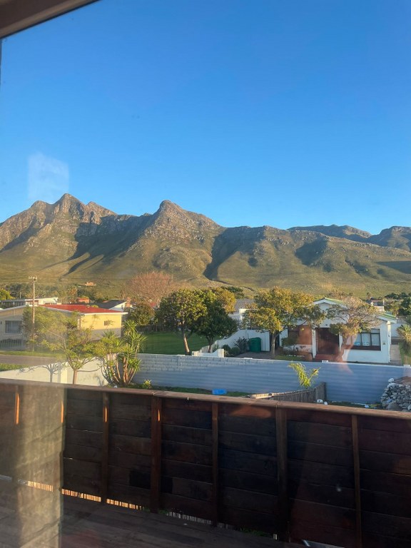 2 Bedroom Property for Sale in Kleinmond Western Cape